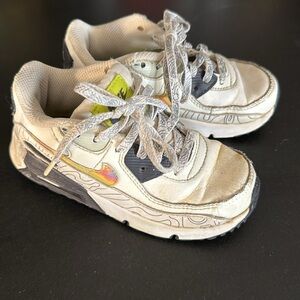 Toddler Nikes size 10